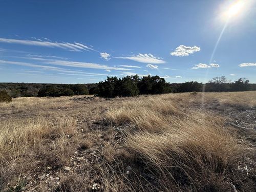 80-80 E Pinnacle Dr, Fredericksburg, TX, 78624 | Card Image