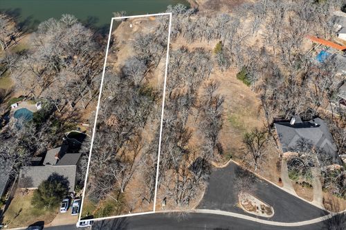 18 Royal Oaks Blvd, Hickory Creek, TX, 75065-2930 | Card Image