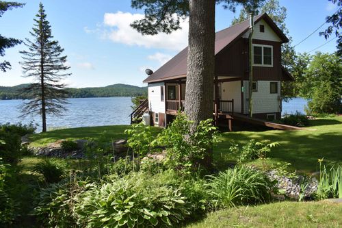 208 Damon Ln, West Glover, VT, 05875-8703 | Card Image