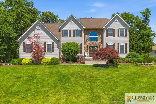 16 Kings Ct, Monroe, NJ, 08831-4077 | Card Image