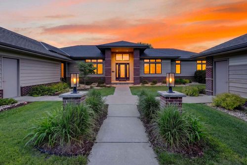 7672 Leta Way, MIDDLETON, WI, 53593 | Card Image