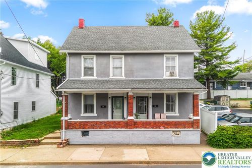 12 S Front St, COPLAY, PA, 18037-1240 | Card Image
