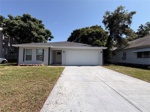 319 Avenue A Ne, WINTER HAVEN, FL, 33881-4553 | Card Image