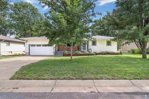 207 Summit Drive, Abilene, KS, 67410 | Card Image