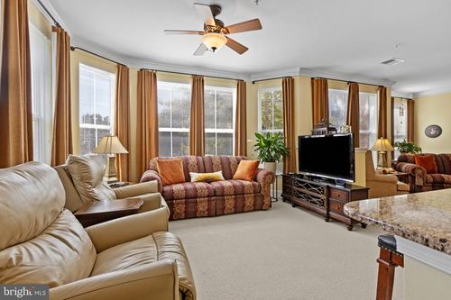 unit-201-8610 Liberty Trl, MANASSAS, VA, 20110-2117 | Card Image