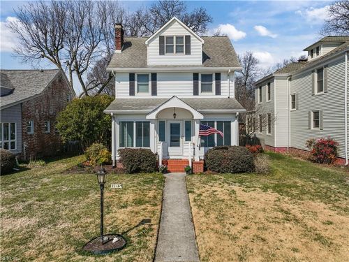 1105 Chesapeake Ave, Hampton, VA, 23661-3118 | Card Image