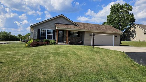 3232 Redbird Ln, Racine, WI, 53402-1568 | Card Image