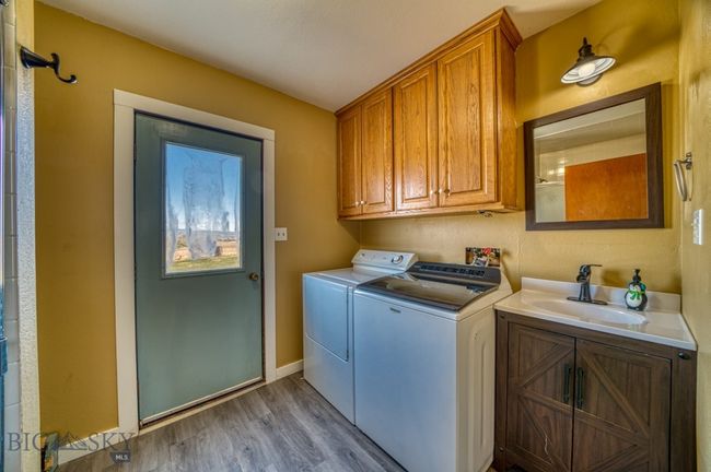 main level bathroom/laundry | Image 36