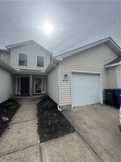 6387 Forest Park Dr, North Ridgeville, OH, 44039-1696 | Card Image