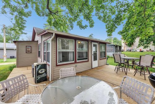 W6005 Lake Drive, Wescott, WI, 54166 | Card Image