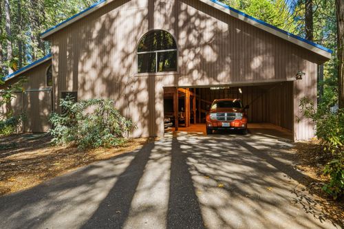 13722 Saint Ledger Forest Rd, Nevada City, CA, 95959-9666 | Card Image