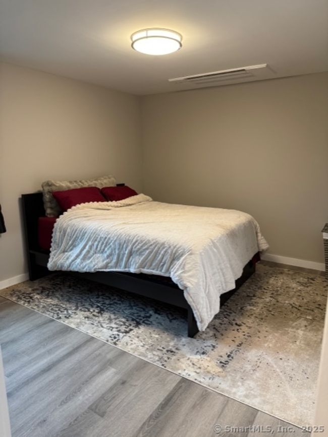 APT-4 - 32 Portland Ave, Home with 1 bedrooms, 1 bathrooms and 2 parking in Redding CT | Image 7