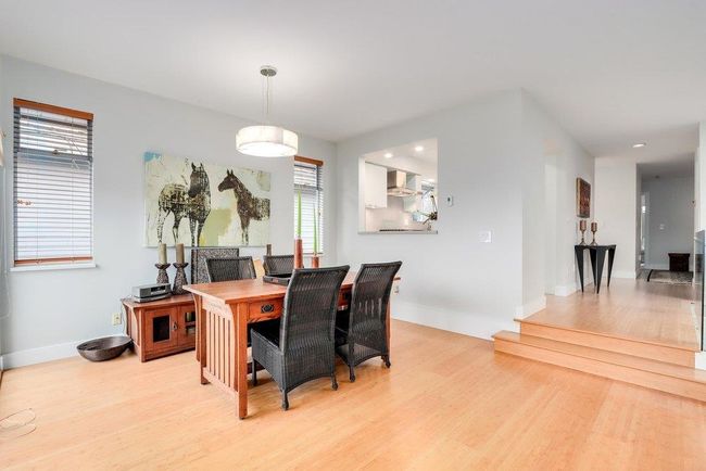 218 W 28 Th Street, House other with 3 bedrooms, 2 bathrooms and 2 parking in North Vancouver BC | Image 6