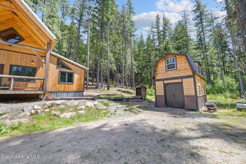 99 Broten Way, Sagle, ID, 83860-7800 | Card Image
