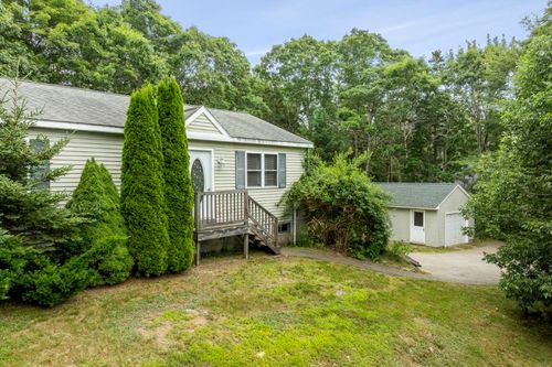 27 Kenney Field Drive, Boothbay Harbor, ME, 04538 | Card Image