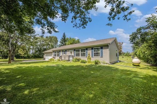 12112 Griffin Rd, Riley, MI, 48041-1805 | Card Image