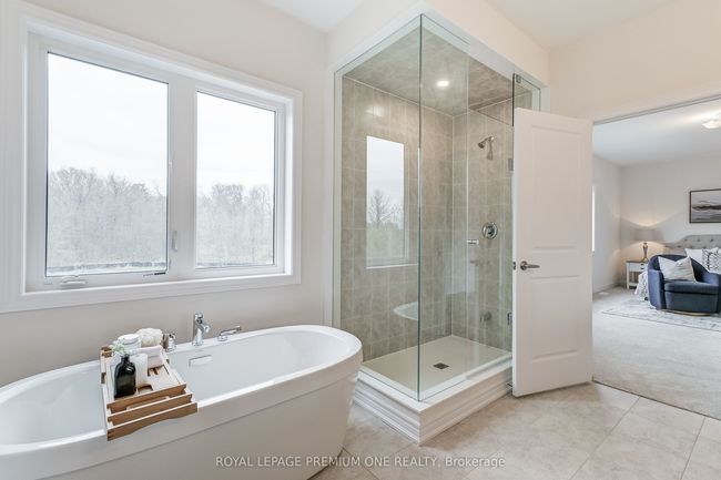 799 Apple Terr, House other with 5 bedrooms, 4 bathrooms and 2 parking in Milton ON | Image 42