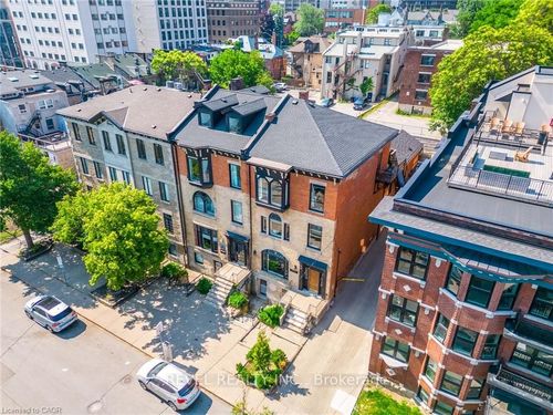 {{alt}} | Card Image