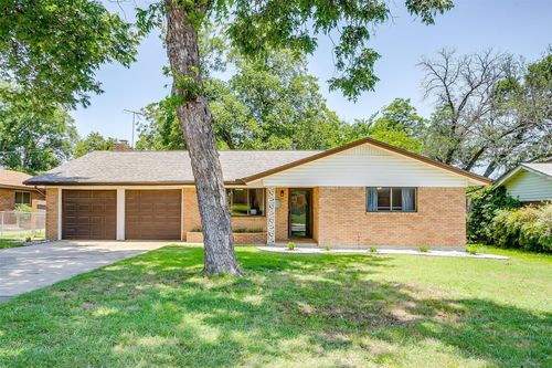 3621 Cimmaron Trl, Fort Worth, TX, 76116-6850 | Card Image