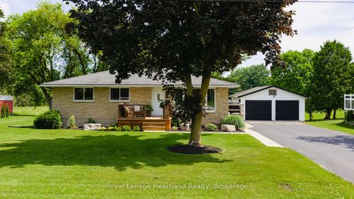 31 North St, Egmondville, ON, N0K1G0 | Card Image