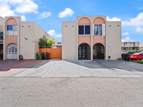 33-1096 W 42nd Pl, Hialeah, FL, 33012 | Card Image