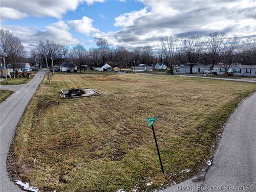 914 Mill Ln, Memphis, IN, 47143-8007 | Card Image