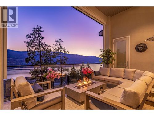 3452 Blue Grass Lane, Kelowna, BC, V1V3G1 | Card Image