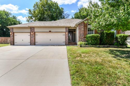 214 E Lapis Ave, Republic, MO, 65738-8101 | Card Image