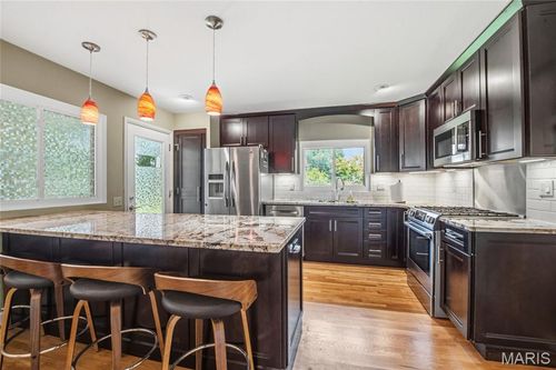744 Bergerac Dr, Saint Louis, MO, 63141-6108 | Card Image
