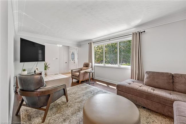 63 W 25 Th St, House other with 4 bedrooms, 1 bathrooms and 4 parking in Hamilton ON | Image 7