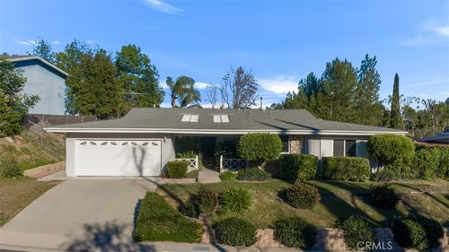 5932 Pat Ave, Woodland Hills, CA, 91367-1057 | Card Image