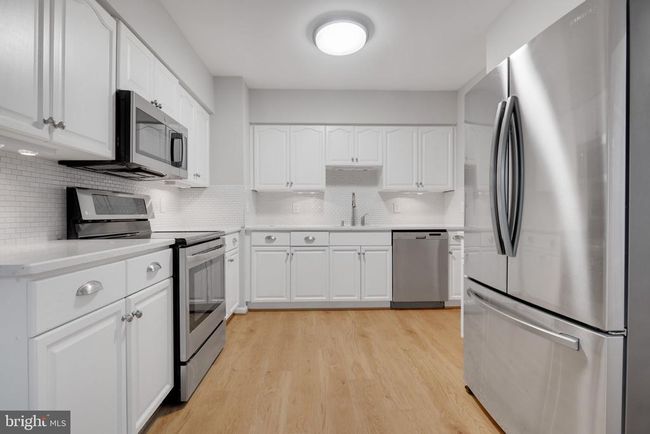 7267 Olde Lantern Way, Townhouse with 3 bedrooms, 4 bathrooms and null parking in SPRINGFIELD VA | Image 16