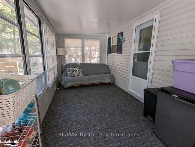 225 - 85 Theme Park Dr, House other with 2 bedrooms, 1 bathrooms and 2 parking in Wasaga Beach ON | Image 5