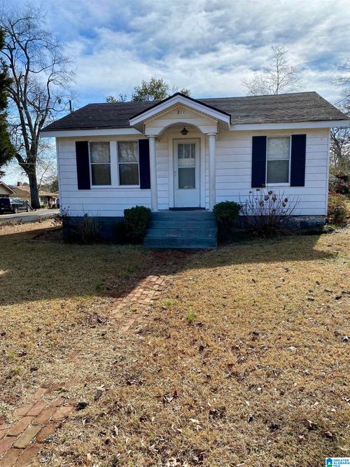 511 Sunrise Blvd, HUEYTOWN, AL, 35023-2735 | Card Image