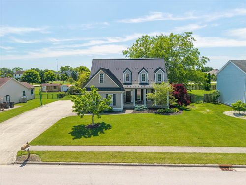 1035 Farmington Ln, Washington Court House, OH, 43160-8641 | Card Image
