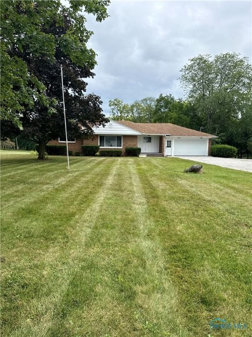 421 Parklane Dr, Woodville, OH, 43469-9742 | Card Image