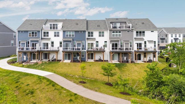 2946 Corston Rd, Condo with 4 bedrooms, 4 bathrooms and null parking in Ann Arbor MI | Image 5