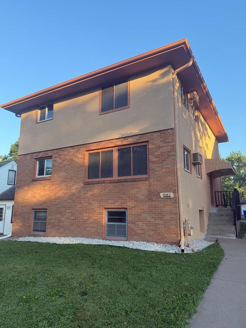 1382 Minnehaha Ave E, Saint Paul, MN, 55106-4842 | Card Image