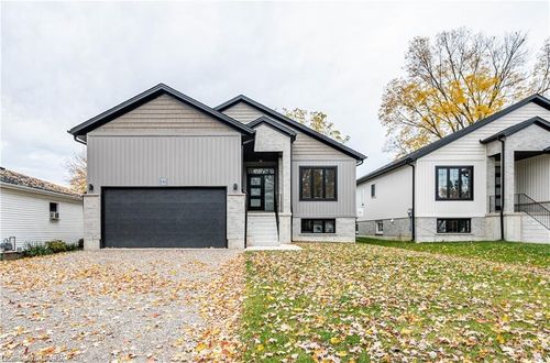 465 Gordon Street N, Bothwell, ON, N0P1C0 | Card Image