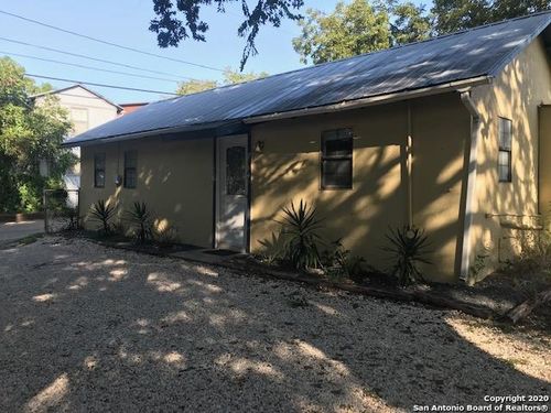 210 Refugio St, San Antonio, TX, 78210-1058 | Card Image