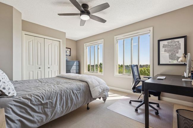316 Everbrook Way Sw, House other with 4 bedrooms, 4 bathrooms and 4 parking in Calgary AB | Image 32