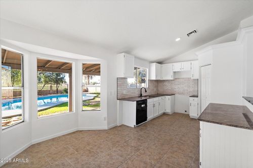 10097 W Mariposa St, Phoenix, AZ, 85037-5035 | Card Image