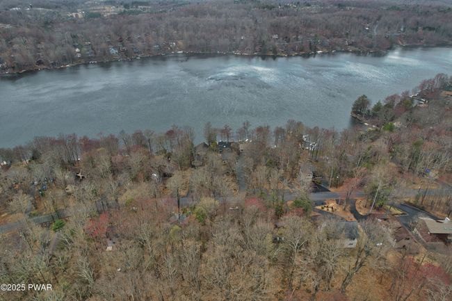 Ariel Pic/Lake views | Image 39