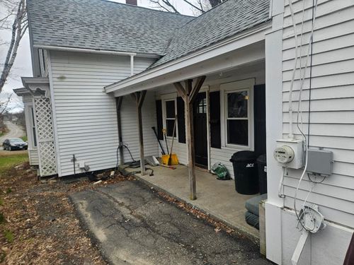 106 Main Street, Dexter, ME, 04930 | Card Image