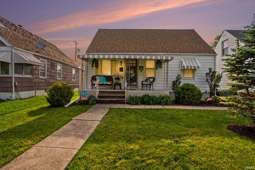 830 S Falcon St, South Bend, IN, 46619-2911 | Card Image
