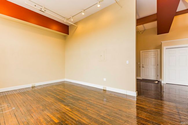 APT-304 - 301 S Walnut St, Condo with 1 bedrooms, 2 bathrooms and null parking in Muncie IN | Image 18