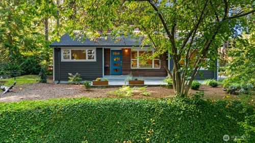 18731 Ballinger Way Ne, Lake Forest Park, WA, 98155-2559 | Card Image