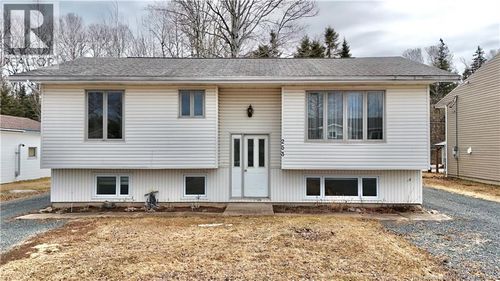 253 Jacques St, Beresford, NB, E8K1J9 | Card Image