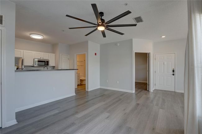 UNIT-6107 - 10764 70 Th Ave, Condo with 2 bedrooms, 2 bathrooms and null parking in SEMINOLE FL | Image 11