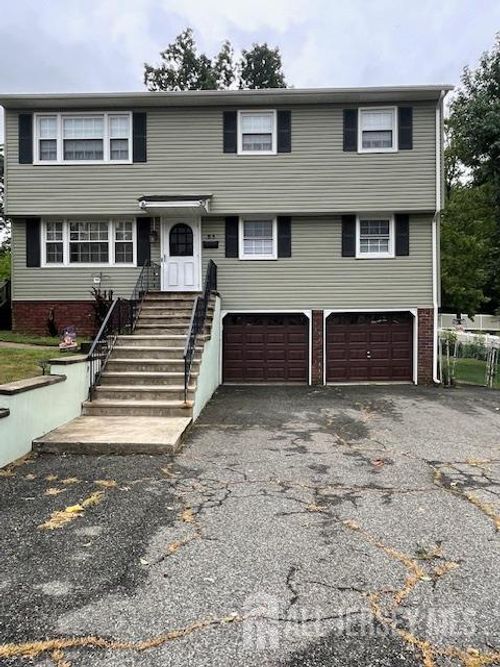 55 Murdock St, Fords, NJ, 08863-1223 | Card Image